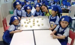 Kegiatan Membuat Donat Bersama Bogakids