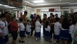 Kunjungan ke Sekolah Anakanak Down Shindrom