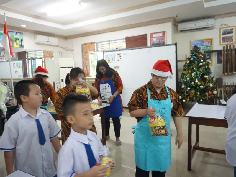 Foto Kunjungan ke Sekolah Anak-anak Down Shindrom 11 dsc04548