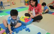 Kegiatan Montessori di Kelas