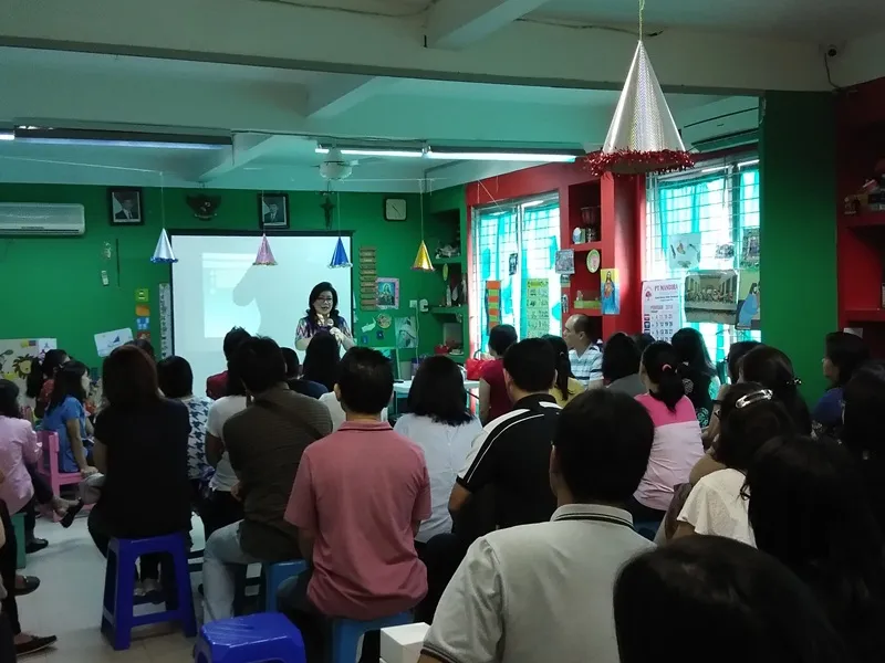 Foto Seminar Orangtua dengan Ibu Gloria 2 img_20180303_102102