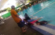 Foto Kegiatan Berenang di Al Azhar 2 p_20191017_090405_p