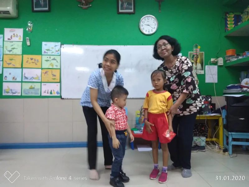 Foto Kunjungan Anak-anak Atmabrat ke Sekolah Santa Aurelia 10 p_20200131_092250_p