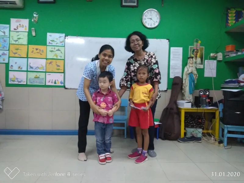 Foto Kunjungan Anak-anak Atmabrat ke Sekolah Santa Aurelia 18 p_20200131_092337_p