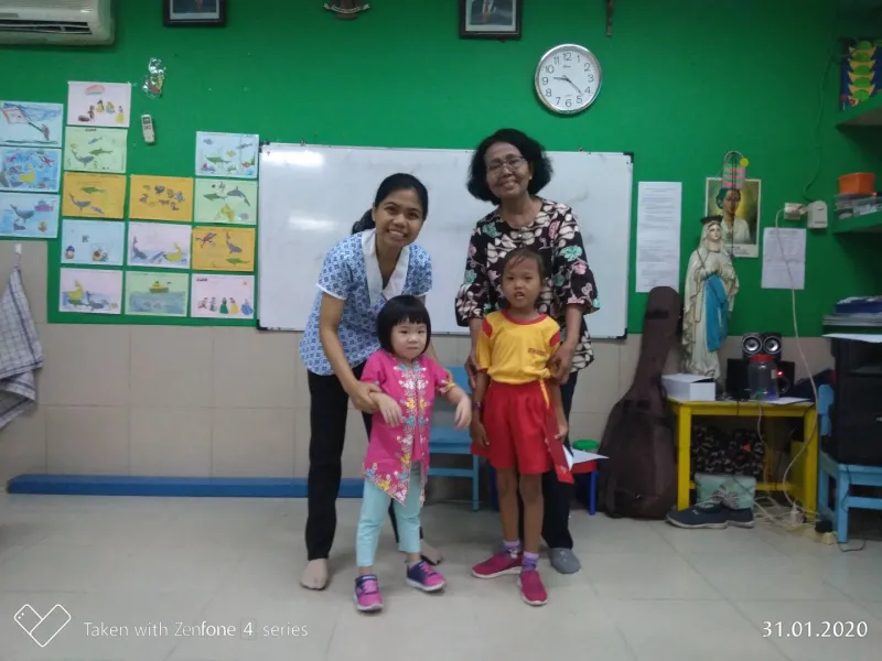 Foto Kunjungan Anak-anak Atmabrat ke Sekolah Santa Aurelia 21 p_20200131_092357_p