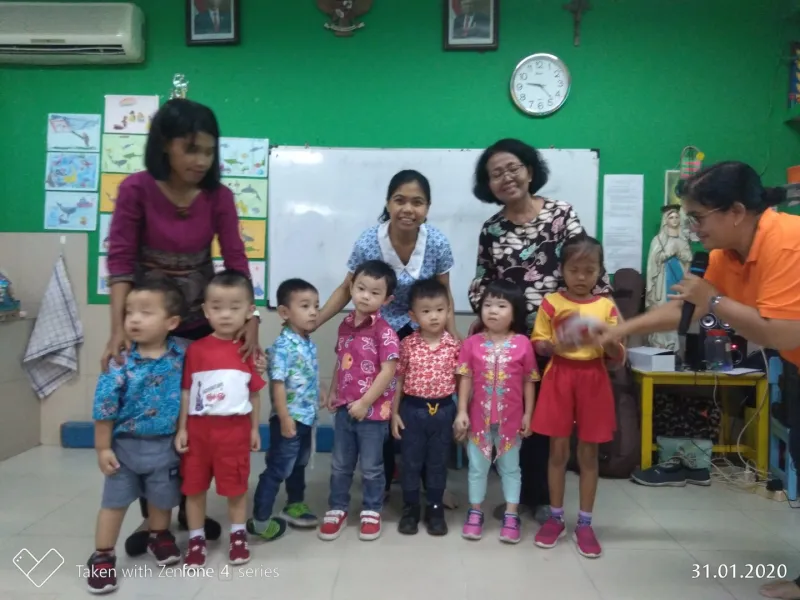 Foto Kunjungan Anak-anak Atmabrat ke Sekolah Santa Aurelia 24 p_20200131_092421_p