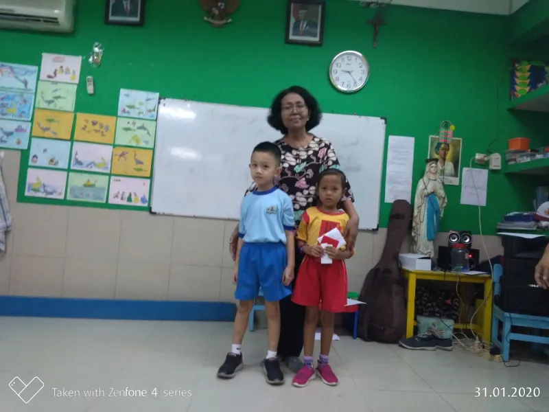 Foto Kunjungan Anak-anak Atmabrat ke Sekolah Santa Aurelia 29 p_20200131_092518_p