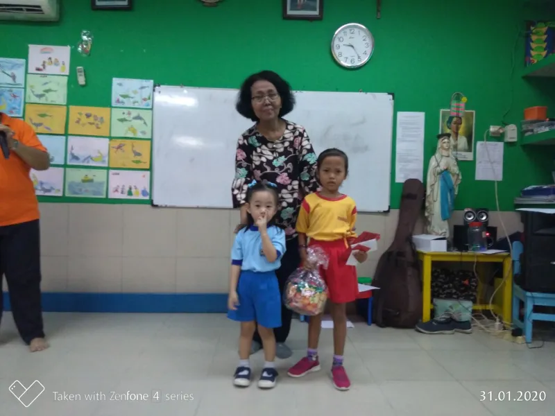 Foto Kunjungan Anak-anak Atmabrat ke Sekolah Santa Aurelia 34 p_20200131_092556_p